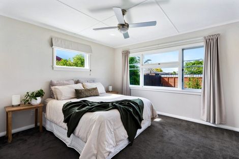 Photo of property in 15 Puketapu Road, Taradale, Napier, 4112