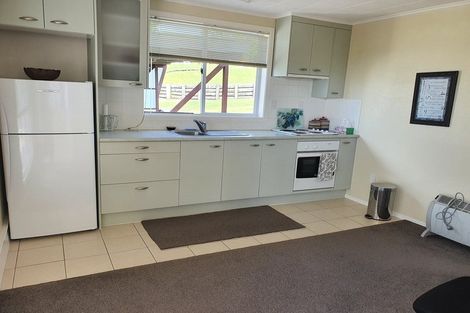 Photo of property in 2 View Road, Shelly Park, Auckland, 2014