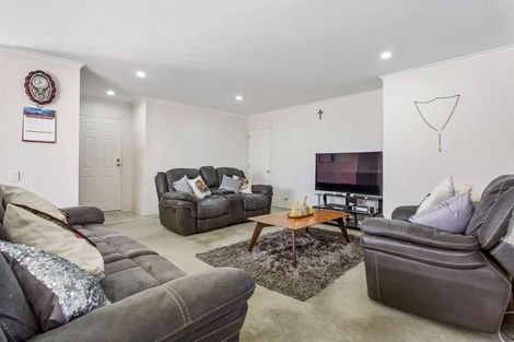 Photo of property in 48 Montilla Place, Manurewa, Auckland, 2102