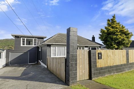 Photo of property in 38 Petrie Street, Wainuiomata, Lower Hutt, 5014