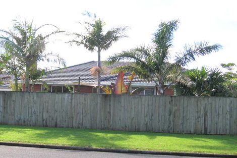 Photo of property in 2/20 Hattaway Avenue, Bucklands Beach, Auckland, 2012