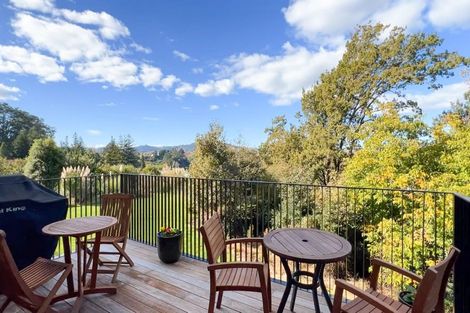 Photo of property in 33 Lakewood Lane, Cambridge, 3434