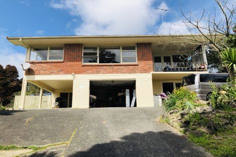 Photo of property in 8 Cheryl Place, Hillcrest, Auckland, 0627