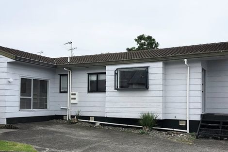 Photo of property in 2/44 Darren Crescent, Half Moon Bay, Auckland, 2012