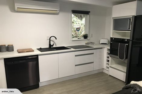 Photo of property in 160 Laingholm Drive, Laingholm, Auckland, 0604