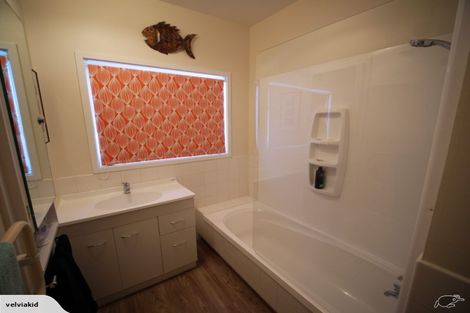 Photo of property in 90 Merivale Lane, Merivale, Christchurch, 8014