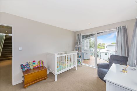 Photo of property in 90 Shakespear Road, Army Bay, Whangaparaoa, 0930