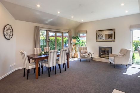 Photo of property in 16 Harrys Way, Redwood, Christchurch, 8051