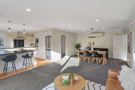 Photo of property in 48 Titirangi Crescent, Parklands, Christchurch, 8083