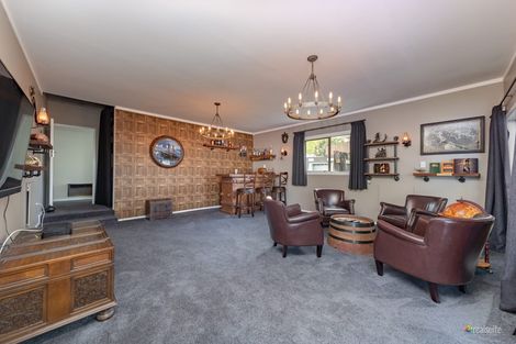 Photo of property in 17b Gemstone Drive, Birchville, Upper Hutt, 5018