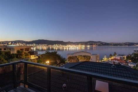Photo of property in 7 Wilkinson Street, Oriental Bay, Wellington, 6011