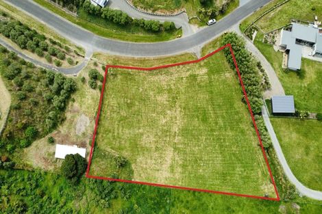 Photo of property in 30 Strathnaver Drive, Waikawa Beach, Manakau, 5573