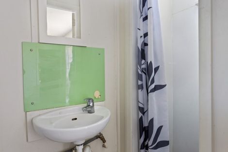 Photo of property in 73 Dunns Avenue, The Pines Beach, 7630