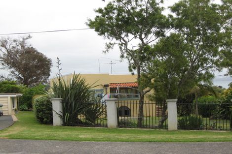 Photo of property in 44 Rawhiti Road, Manly, Whangaparaoa, 0930