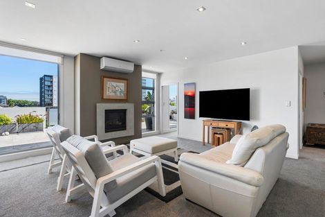 Photo of property in Maison Apartments, 403/16 Huron Street, Takapuna, Auckland, 0622