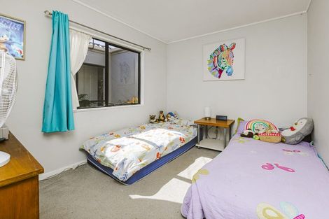 Photo of property in 14 Foxbridge Lane, Conifer Grove, Takanini, 2112