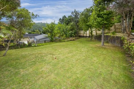 Photo of property in 4 Vista Crescent, Maoribank, Upper Hutt, 5018