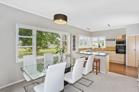 Photo of property in 15 Brian Wood Lane, Karaka, Papakura, 2580