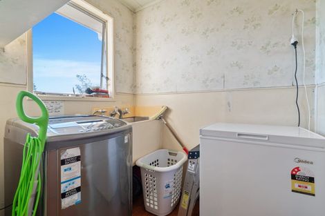 Photo of property in 17 Almay Place, Clover Park, Auckland, 2019