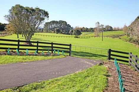 Photo of property in 10 Bryant Road, Karaka, Papakura, 2580