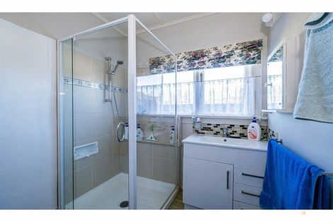 Photo of property in 56 Rhodes Street, Waimate, 7924