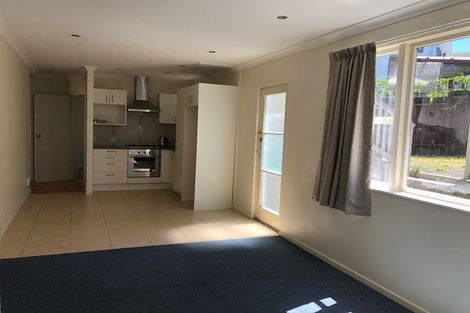Photo of property in 40 Chatsworth Crescent, Pakuranga Heights, Auckland, 2010
