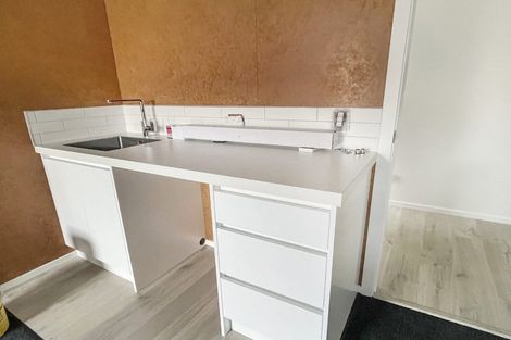 Photo of property in 17a Leeds Street, Milson, Palmerston North, 4414