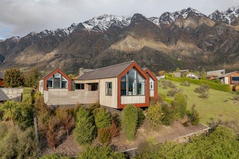 Photo of property in 4 Mckellar Drive, Jacks Point, Queenstown, 9371