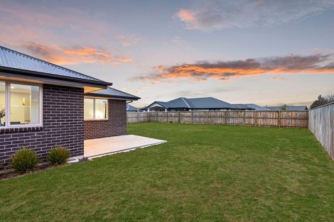 Photo of property in 34 Hilton Drive, Amberley, 7410