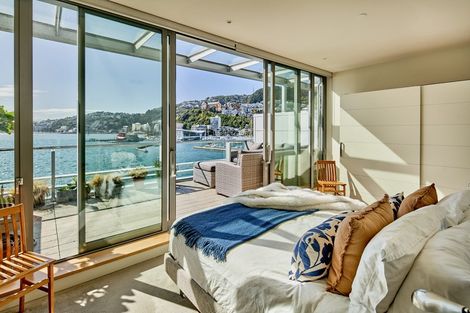 Photo of property in Clyde Quay Wharf, 3c/6 Clyde Quay Wharf, Te Aro, Wellington, 6011