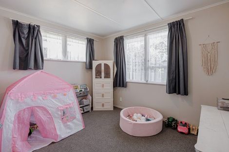 Photo of property in 74 Dundee Drive, Flaxmere, Hastings, 4120