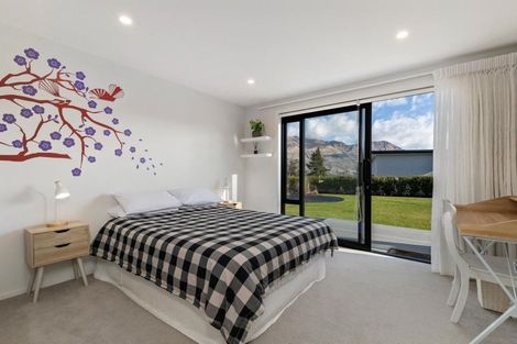 Photo of property in 23 Westview Road, Wanaka, 9305