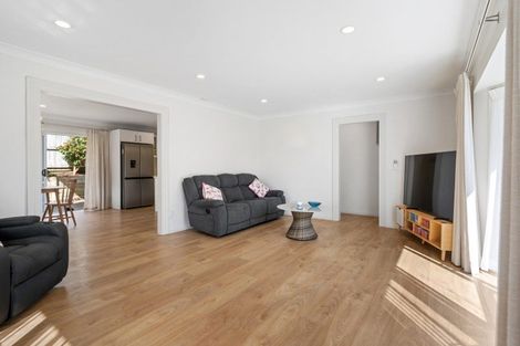 Photo of property in 40 Santa Ana Drive, Dannemora, Auckland, 2016