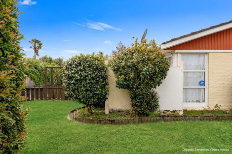 Photo of property in 1/5 Grove Road, Papakura, 2110