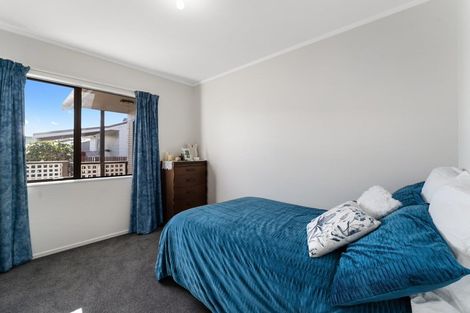 Photo of property in 15 Pukeko Street, Paraparaumu, 5032