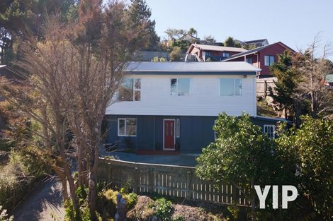 Photo of property in 18 Mandeville Crescent, Grenada Village, Wellington, 6037