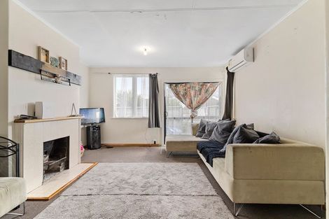 Photo of property in 18 Arimu Road, Papakura, 2110