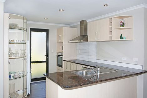 Photo of property in 10/46 Beresford Street, Pukekohe, 2120