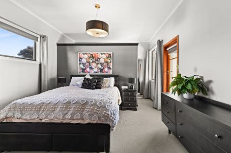 Photo of property in 236 Kennedy Road, Onekawa, Napier, 4110