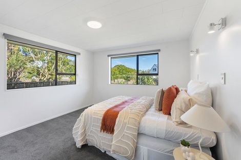 Photo of property in 3 Renata Road, Otaki, 5512