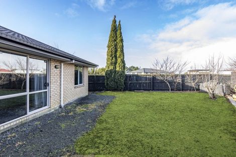 Photo of property in 10 Netley Place, Aranui, Christchurch, 8061