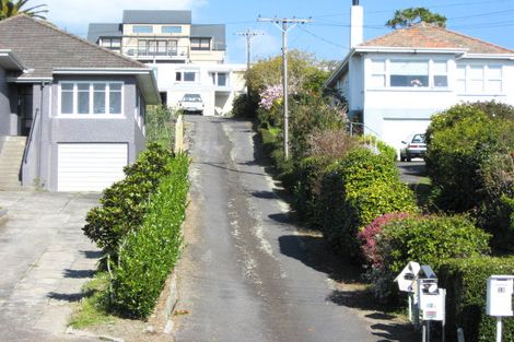 Photo of property in 12d Rimu Street, Strandon, New Plymouth, 4312