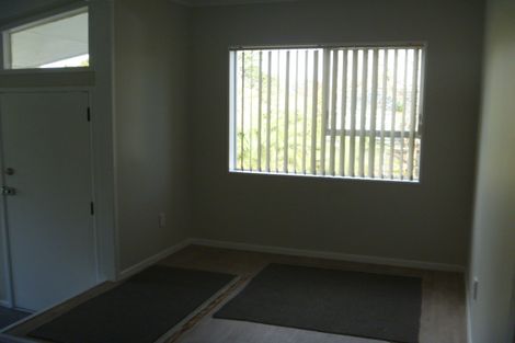 Photo of property in 1 Margan Place, Red Hill, Papakura, 2110