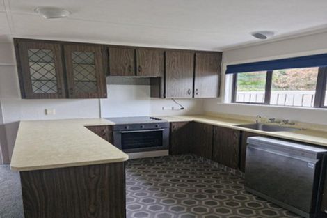 Photo of property in 5 Hillside Crescent, Westown, New Plymouth, 4310