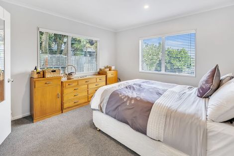 Photo of property in 12 Stonebridge Park Drive, Holdens Bay, Rotorua, 3010