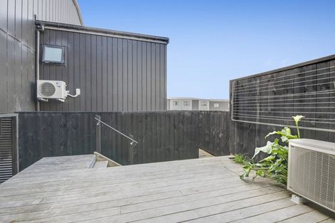 Photo of property in 4/1 Scott Road, Hobsonville, Auckland, 0616