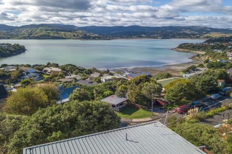 Photo of property in 7 Kenef Road, Paremata, Porirua, 5024