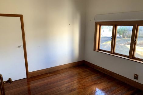 Photo of property in 26 Nutsey Avenue, Northcote, Auckland, 0627