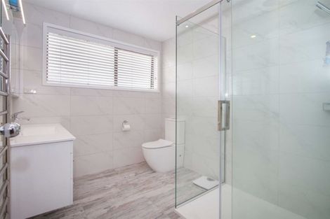 Photo of property in 33 Stella Drive, Clarks Beach, 2122