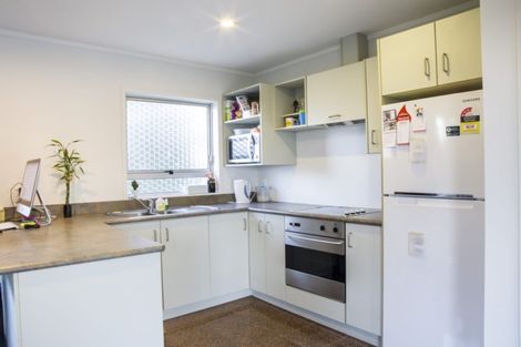 Photo of property in 76 Manuka Road, Glenfield, Auckland, 0629